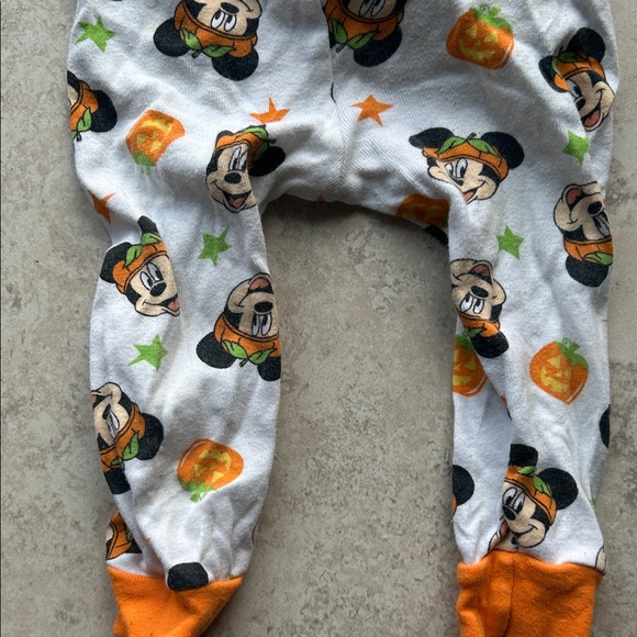 Disney Mickey Mouse Halloween Pajamas - Picture 5 of 7